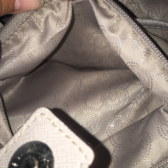 ✨Authentic Michael Kors Purse - Picture 7 of 7